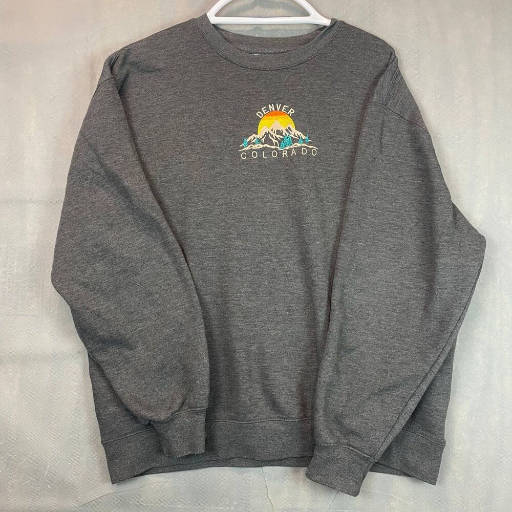 Denver Colorado Lone Rock Sweatshirt Men’s XL Gray Embroidered Casual Warm